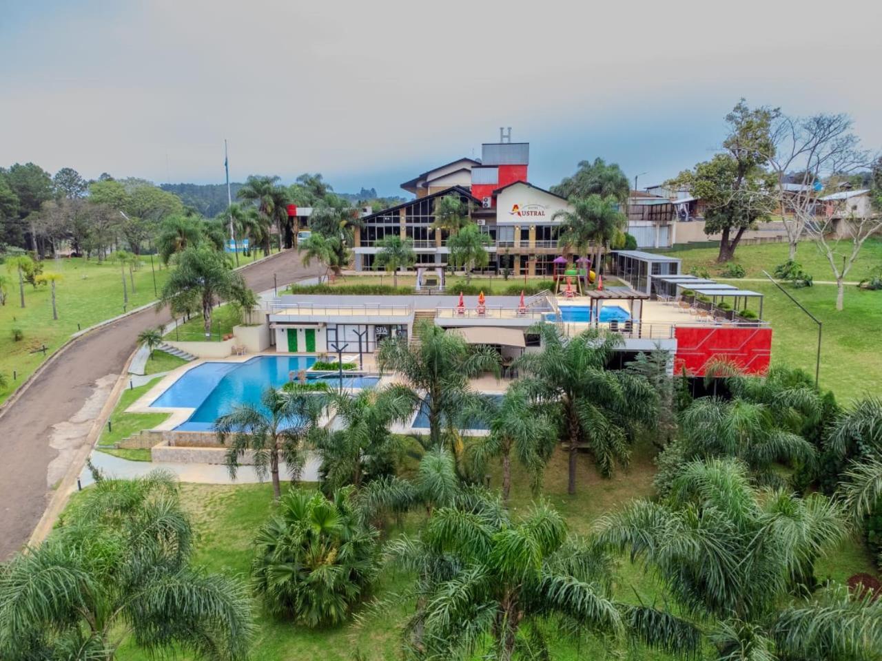 Austral Hotel Dos de Mayo Buitenkant foto